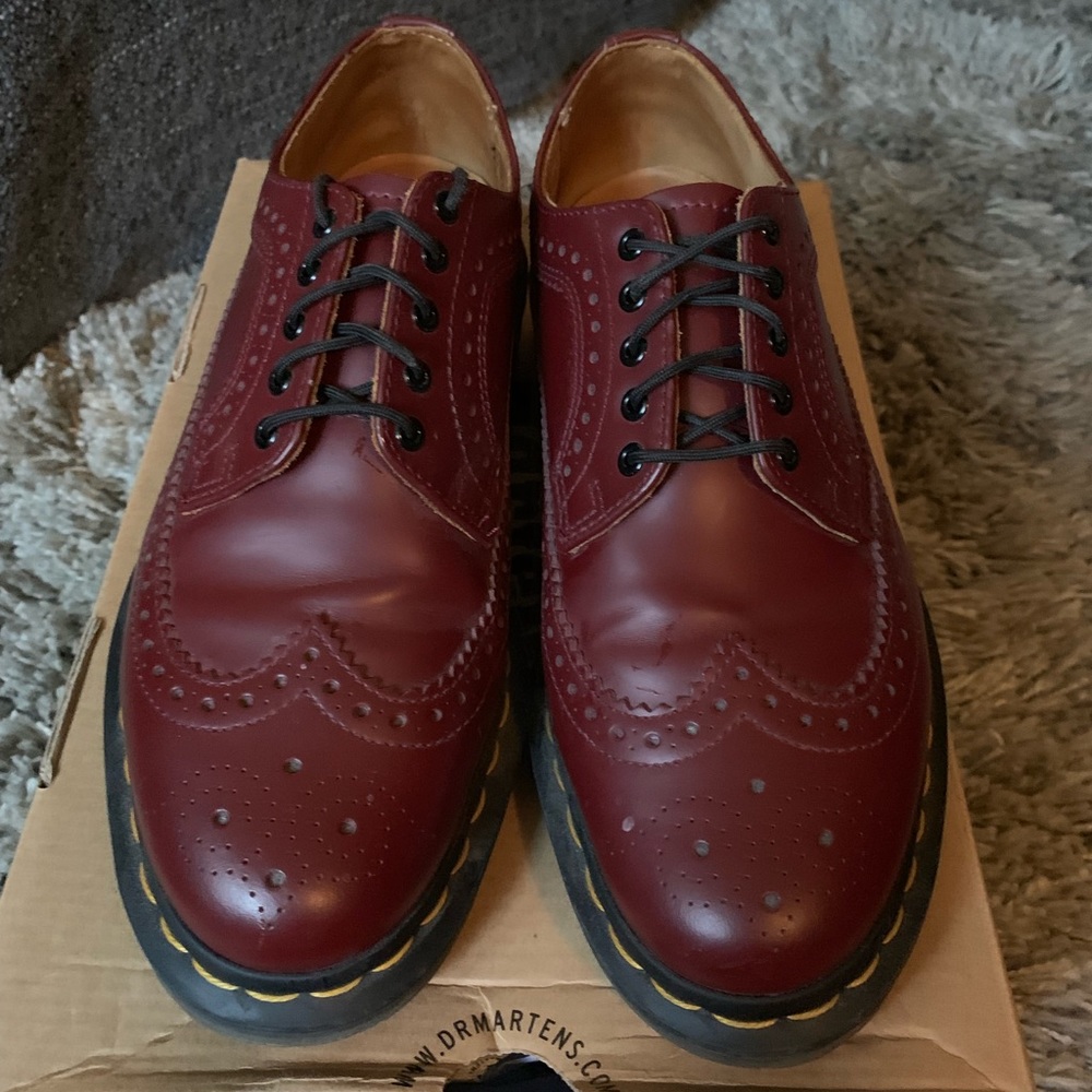 3989 Smooth Dr Martens